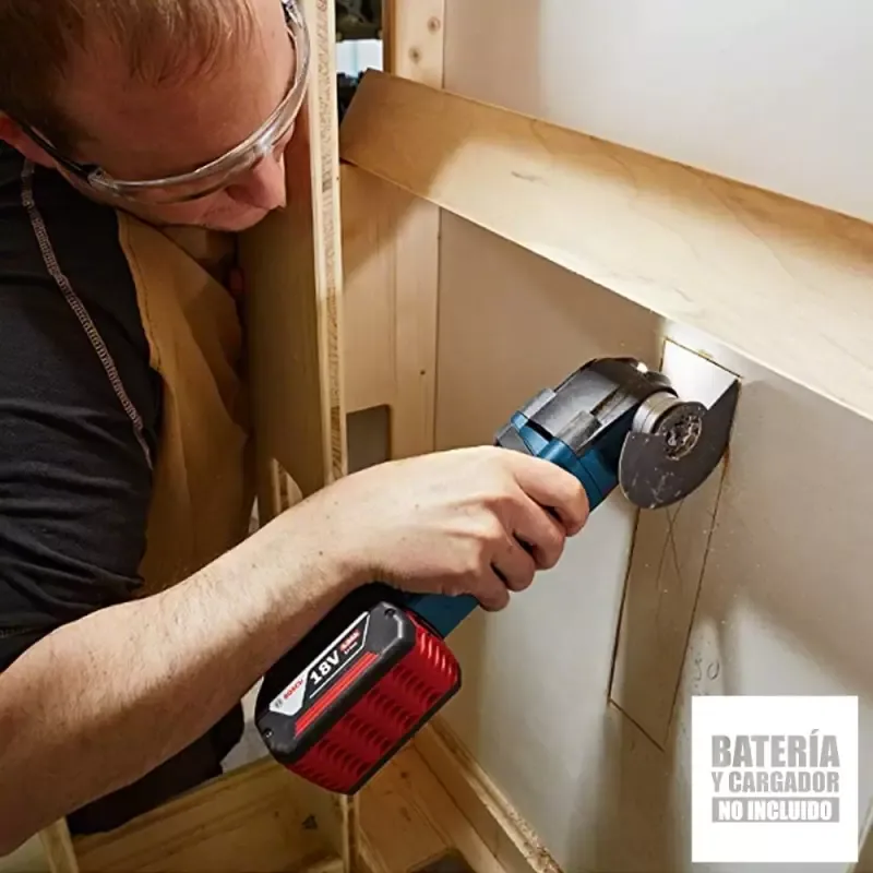 Multiherramienta oscilante inalámbrica Bosch GOP 18V-28 con encastre StarlockPlus (baretool) · foto 4