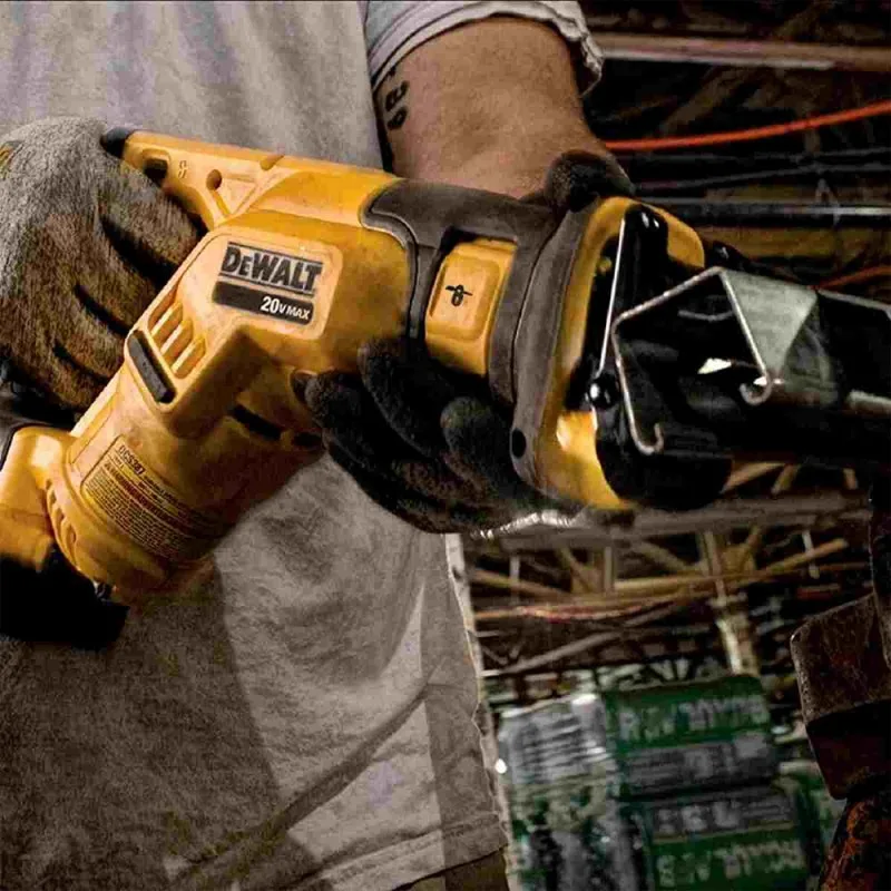Sierra sable inalambrica DeWalt DCS387B de 20 V compacta con carrera de 1-1/8 pulgada · foto 3